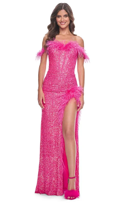 TightspinLa Femme 32150 - Sequined Cap Sleeve Prom Gown