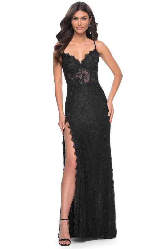 TighthuddleLa Femme 32080 - Fitted Scallop Lace Prom Gown