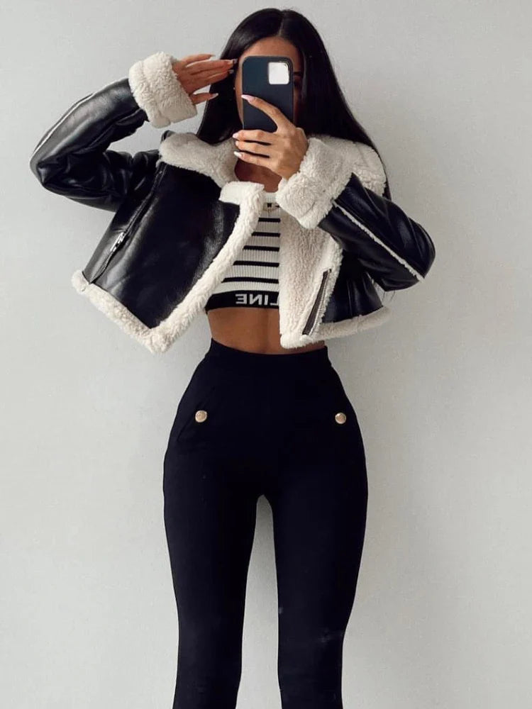 CroptopinnovationModern Cropped Leather Jacket with Cozy Faux Fur Lining